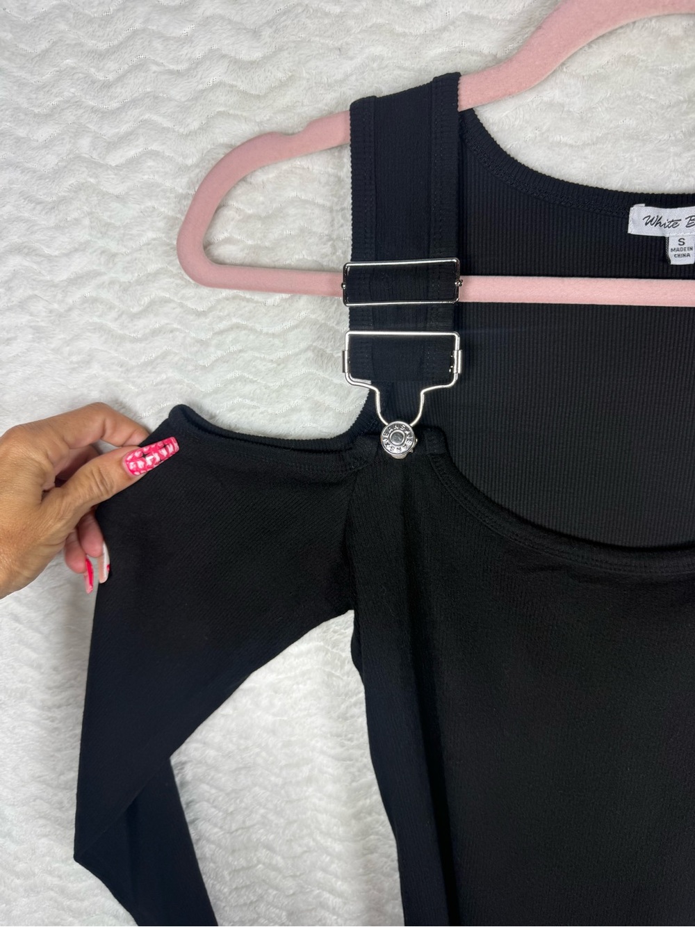 white birch Black Top with Buckle Strap Detail open shoulder long sleeve. So 🔥 - Picture 4 of 9